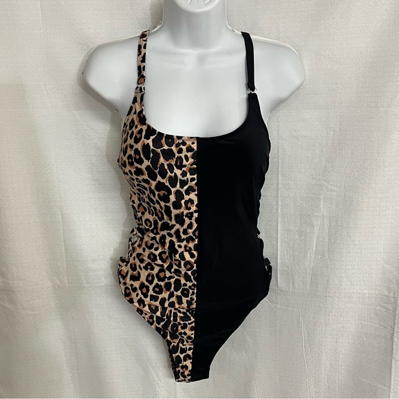Tempt me Other - Tempt me ladies stylish one piece lace up swimsuit size large (NWT)